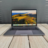 MacBook Pro (Retina, 13-inch, 2019) Intel Core i5 up to 3.9GHz 8GB RAM, 128GB - Original Apple Box