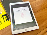 Apple iPad 6th Gen 32GB Wi-Fi + Cellular 3G/4G White Silver - New Glass Screen Protector & Shipping (Exc)